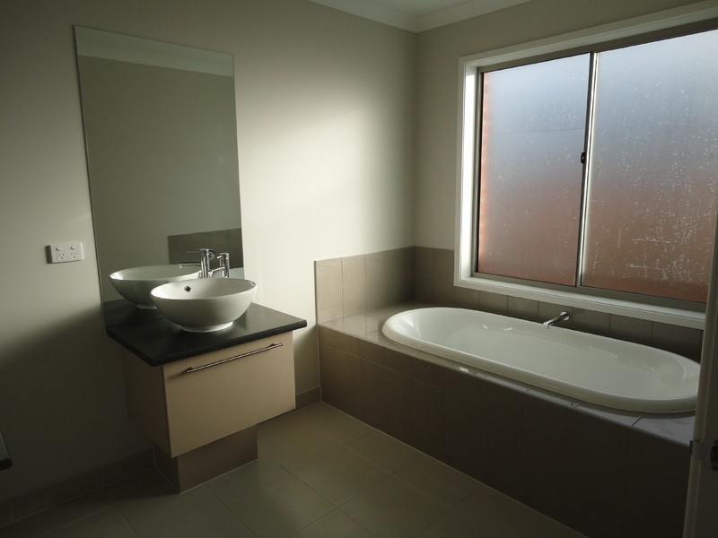 21 Mea Circuit, Mernda VIC 3754