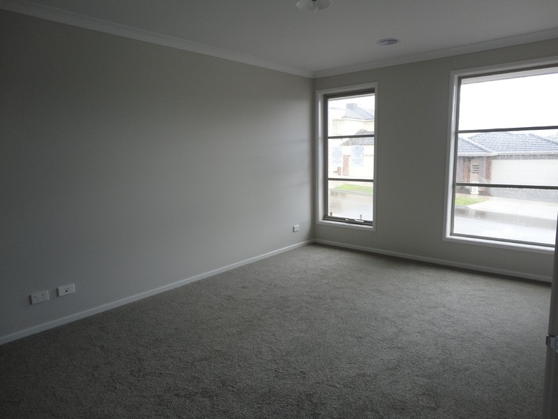 21 Mea Circuit, Mernda VIC 3754