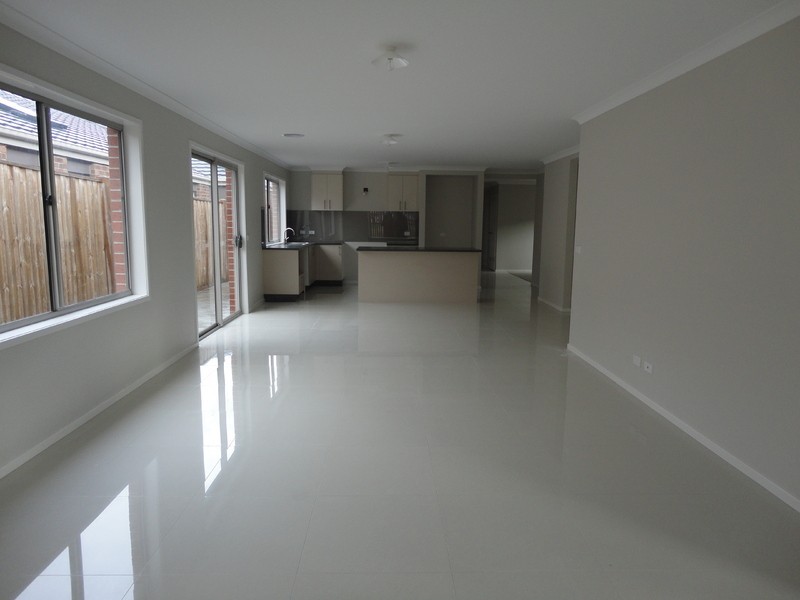 21 Mea Circuit, Mernda VIC 3754