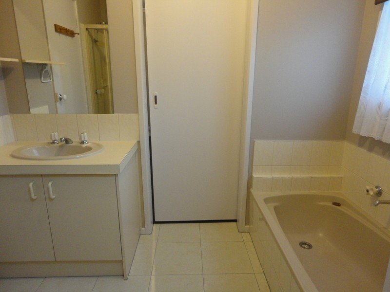 22a Pickworth Drive, Mill Park VIC 3082