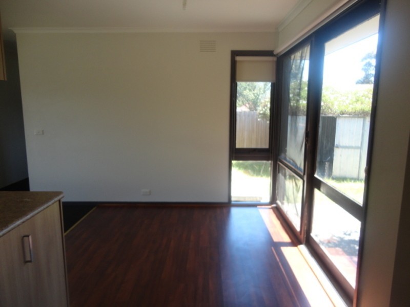 38 Freeman Crescent, Mill Park VIC 3082