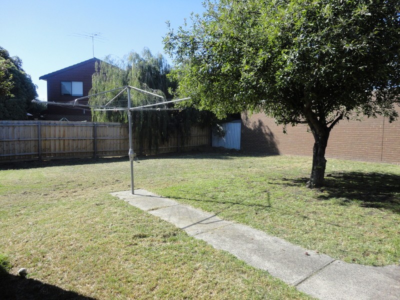 38 Freeman Crescent, Mill Park VIC 3082