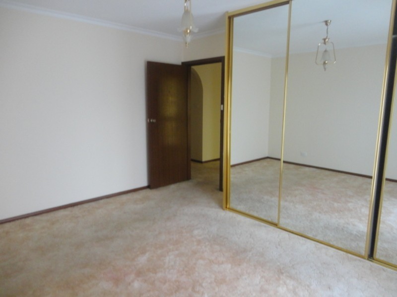 8 Fernshaw Street, Thomastown VIC 3074