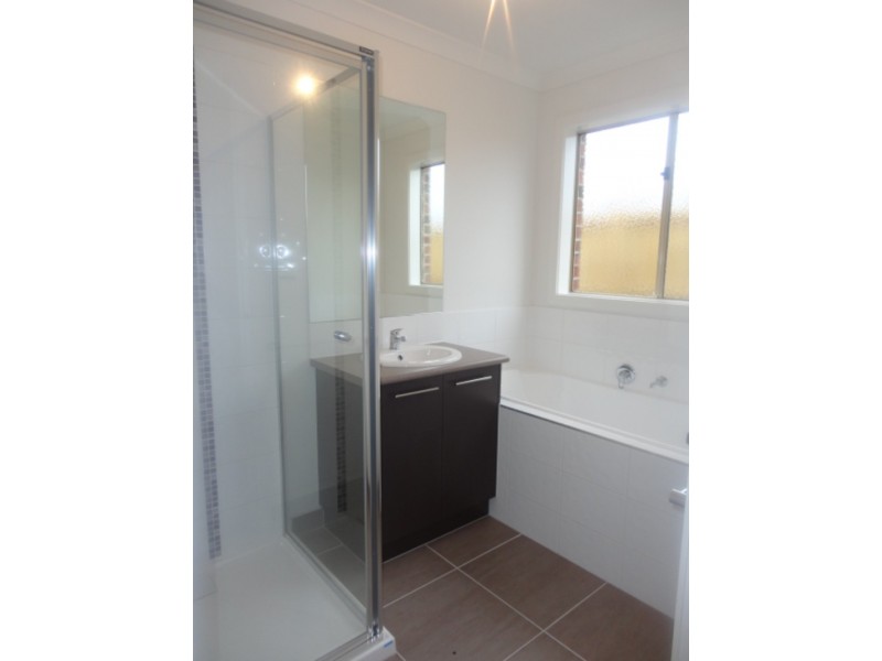 16 Succession Street, Doreen VIC 3754