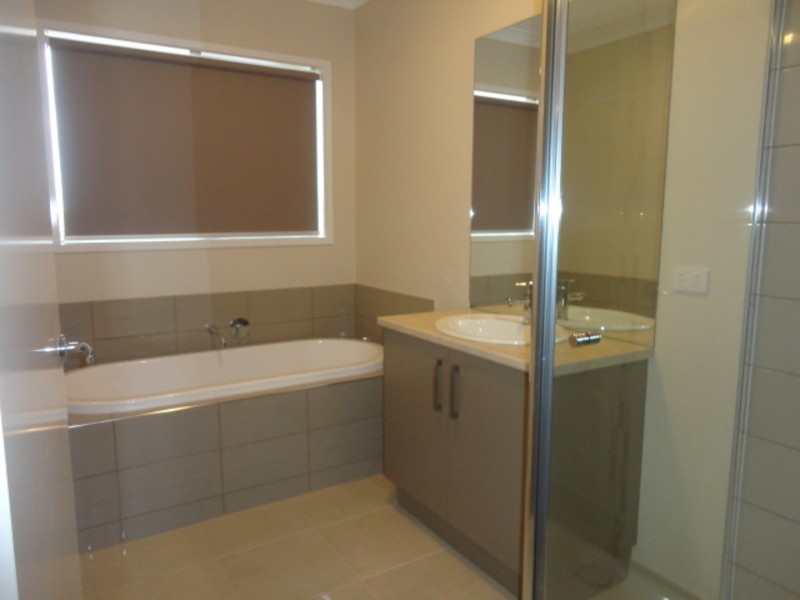 23 Tourmaline Drive, Epping VIC 3076