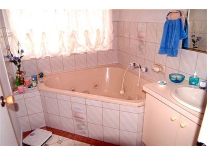 12 Monterey Court, Mill Park VIC 3082