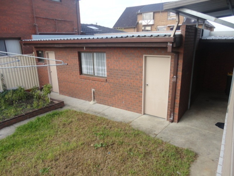 8 Fernshaw Street, Thomastown VIC 3074