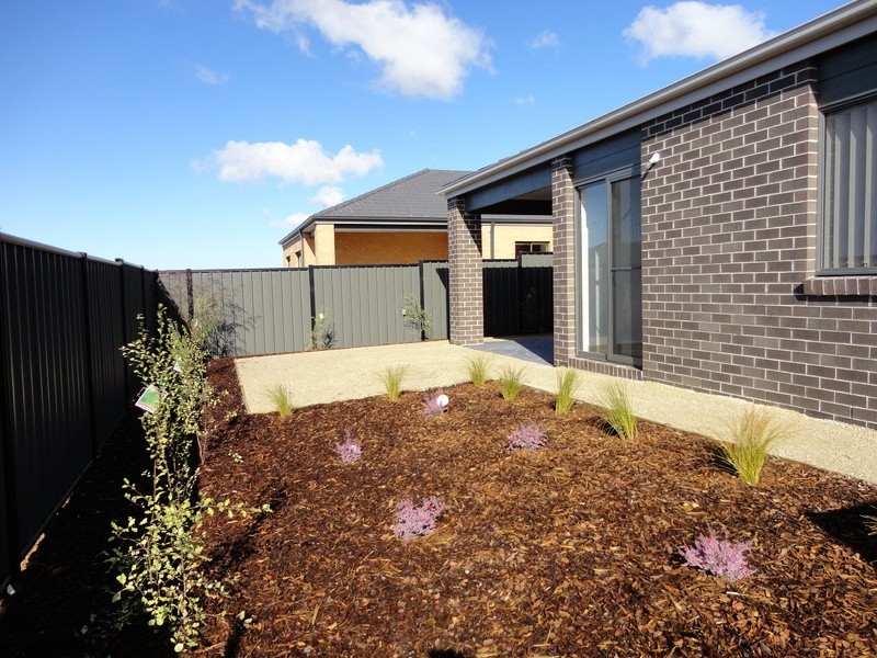 16 Pearson Road, Mernda VIC 3754