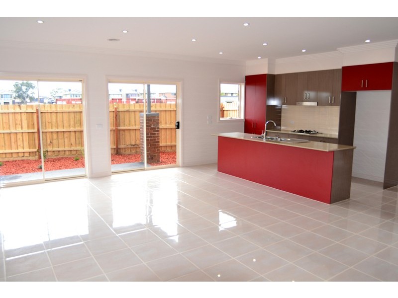 21 Riverside Drive, South Morang VIC 3752