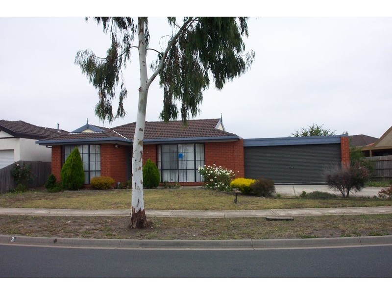 3 Carroll Crescent, Mill Park VIC 3082