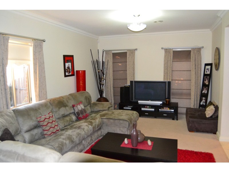 5 Flamingo Point, South Morang VIC 3752