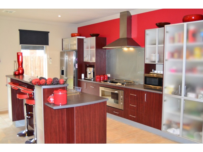 90-92 Darius Terrace, South Morang VIC 3752