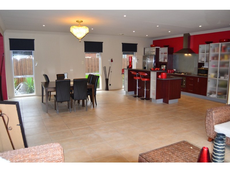 90-92 Darius Terrace, South Morang VIC 3752