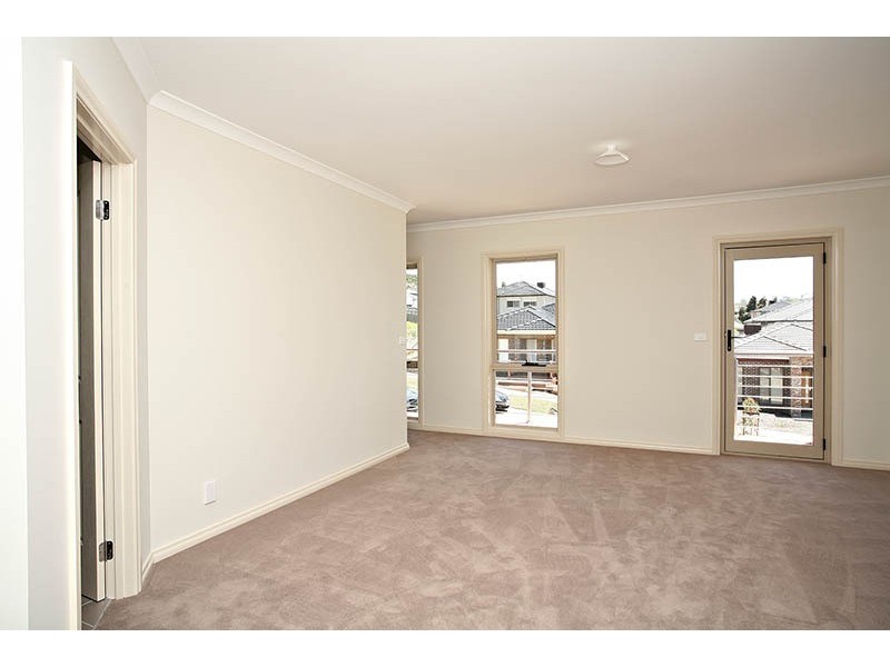 8 Belinda Court, South Morang VIC 3752