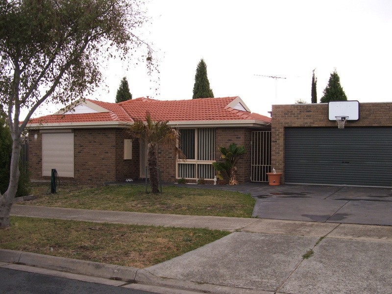 31 Maybury Drive, Mill Park VIC 3082