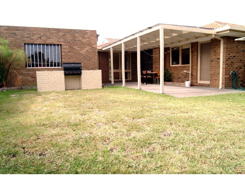 31 Maybury Drive, Mill Park VIC 3082