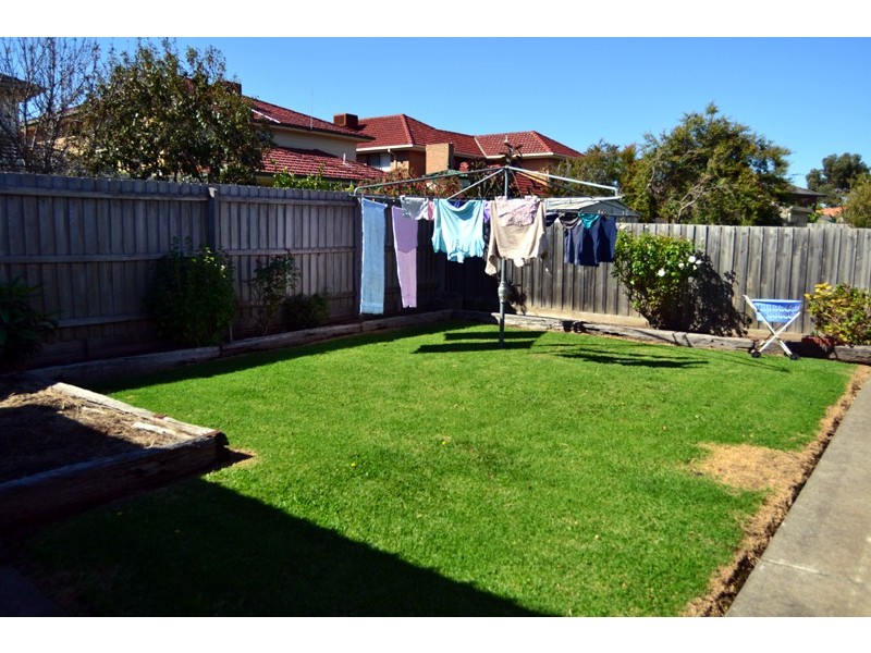 16 Penrith Crescent, Bundoora VIC 3083