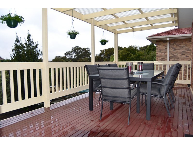 80 Blossom Park Drive, Mill Park VIC 3082