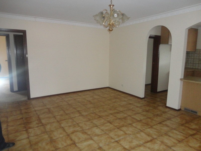 8 Fernshaw Street, Thomastown VIC 3074