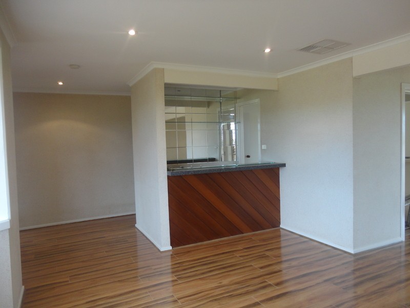 12 Monterey Court, Mill Park VIC 3082