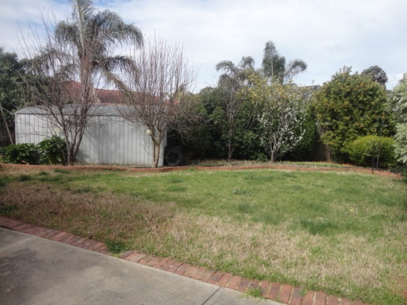 3 Fowler Court, Mill Park VIC 3082