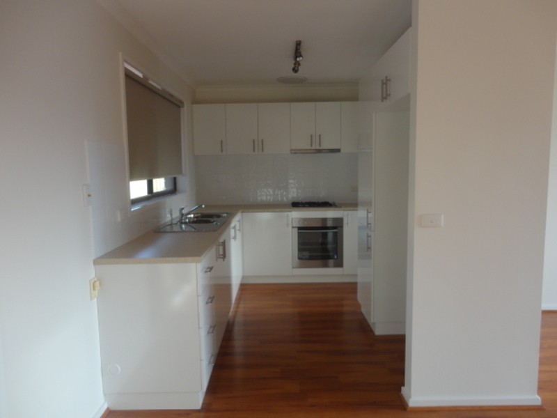 2 Berala Place, Mill Park VIC 3082