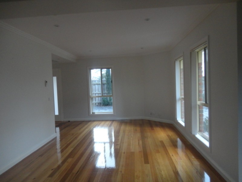 2/11 Payne Place, South Morang VIC 3752