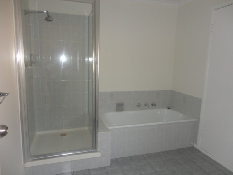 2 Berala Place, Mill Park VIC 3082