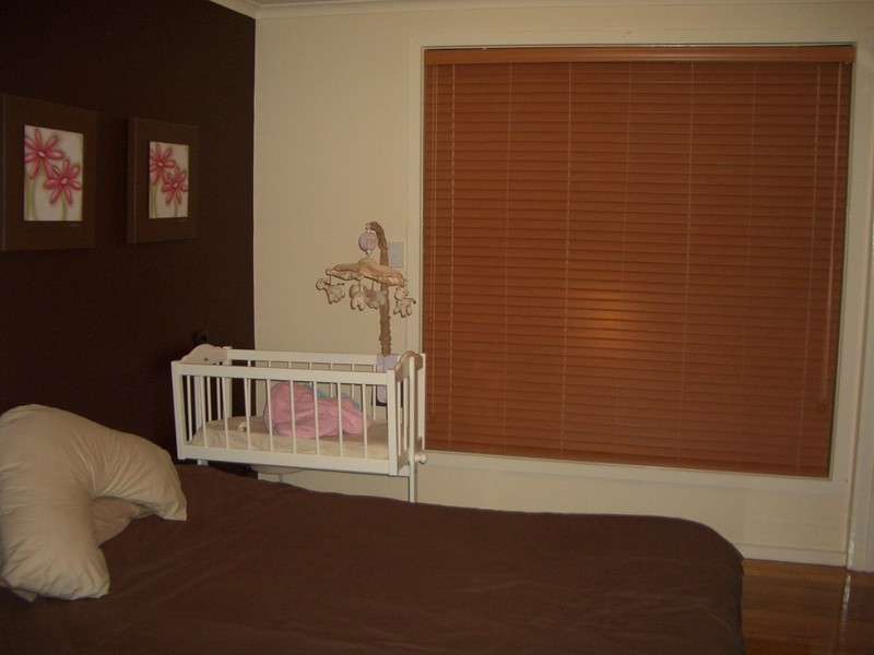 8 Christie Avenue, Mill Park VIC 3082