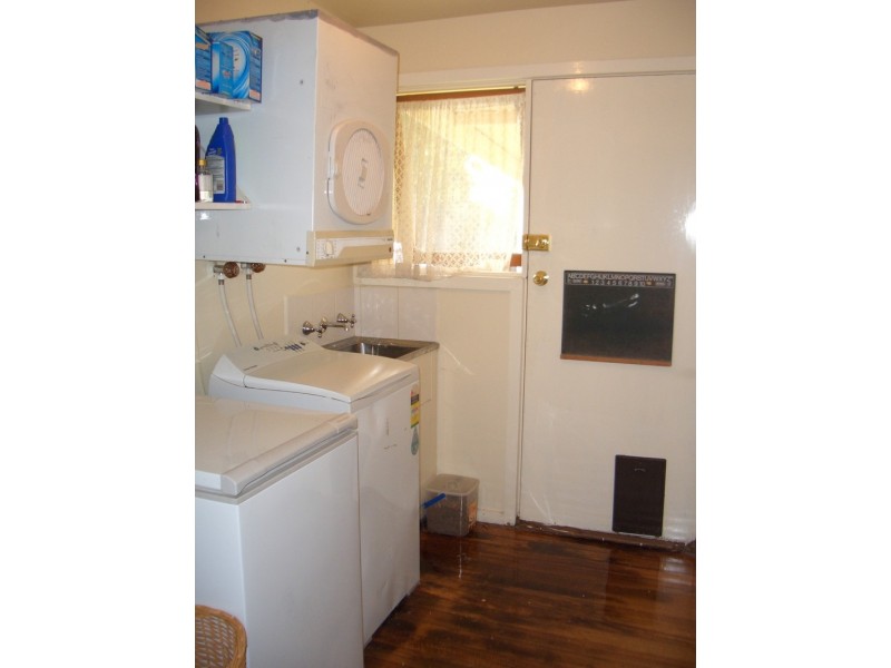 8 Christie Avenue, Mill Park VIC 3082