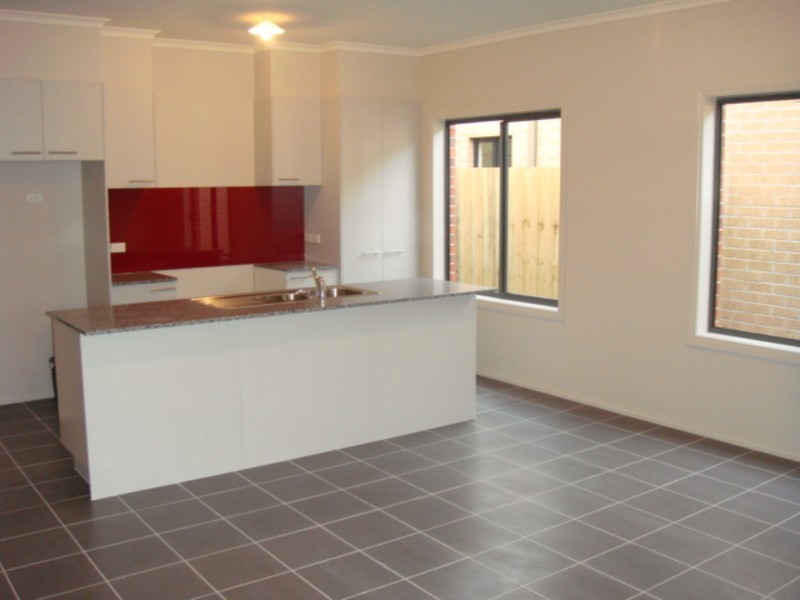 15 Starlight Gardens, Epping VIC 3076