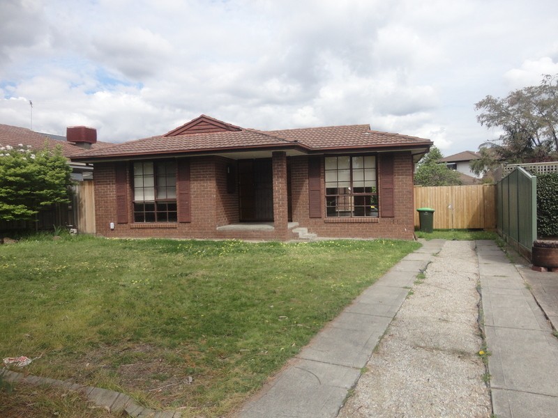 7 Madigan Crescent, Mill Park VIC 3082