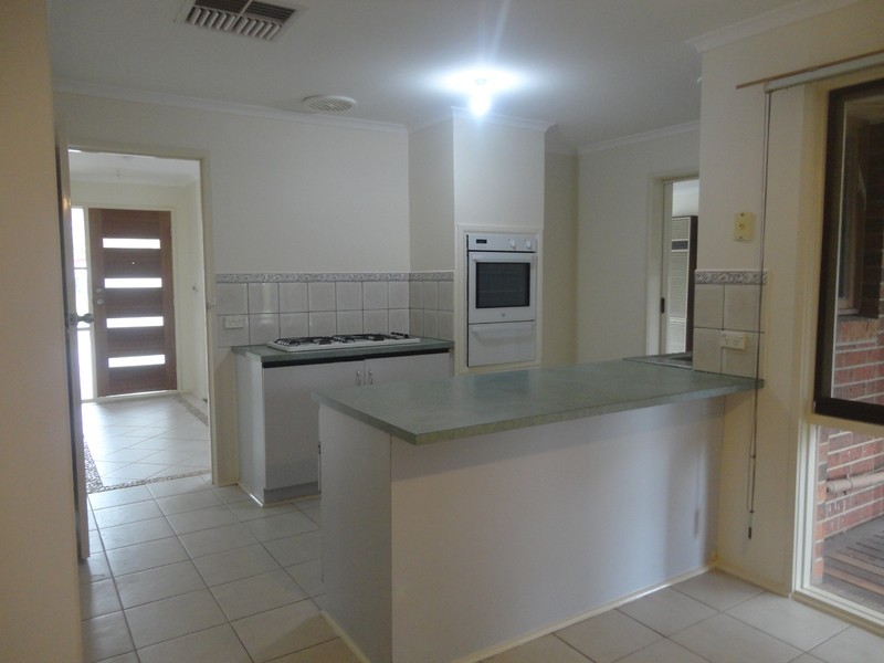 23 Jacaranda Drive, Mill Park VIC 3082