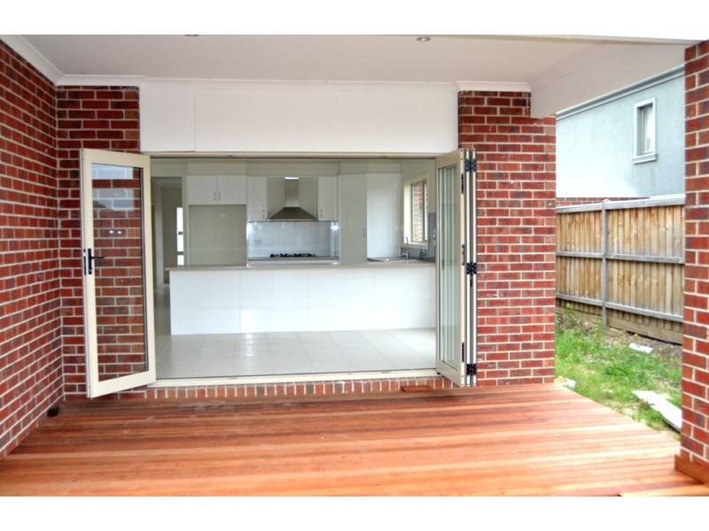 8  Belinda Court, South Morang VIC 3752