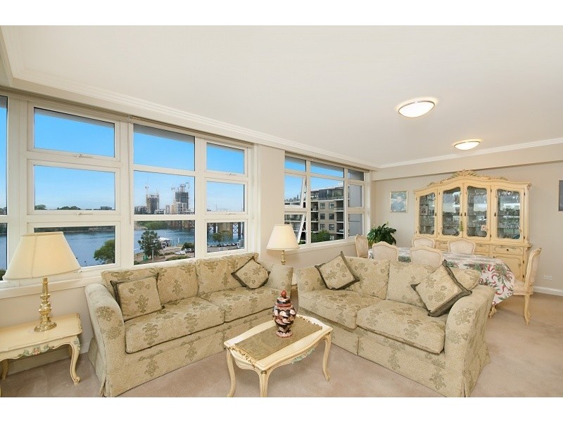 23/1 Bay Drive, Meadowbank NSW 2114