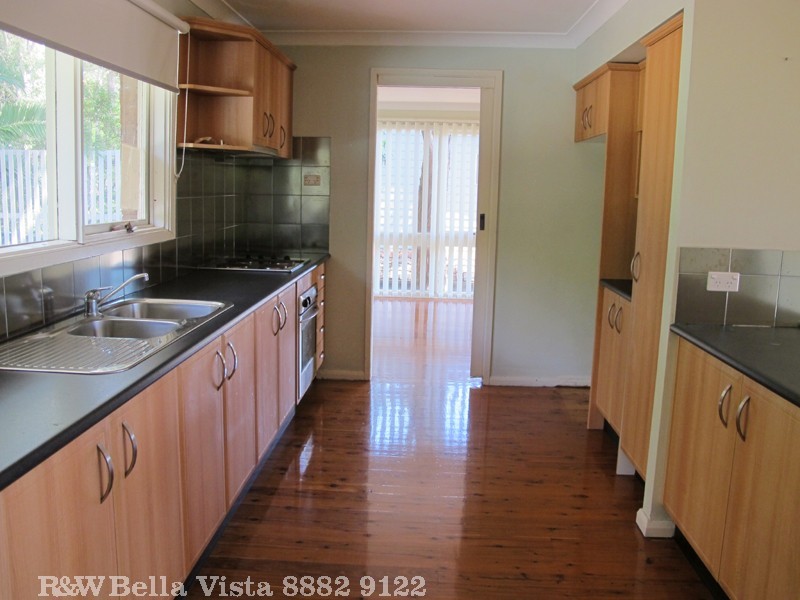 19 Dobson Cr, Dundas Valley NSW 2117