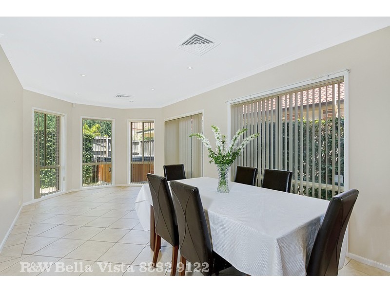 7 Atlantic Pl, Beaumont Hills NSW 2155