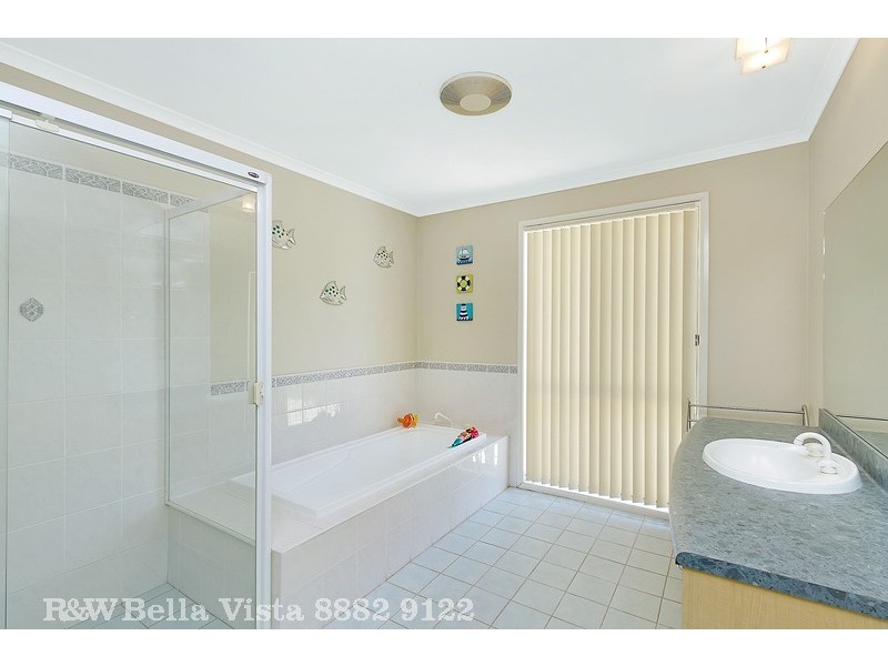 7 Atlantic Pl, Beaumont Hills NSW 2155