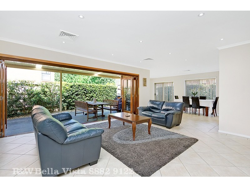 7 Atlantic Pl, Beaumont Hills NSW 2155