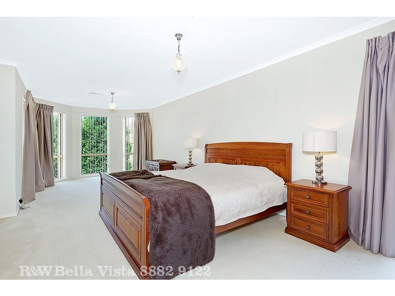 7 Atlantic Pl, Beaumont Hills NSW 2155