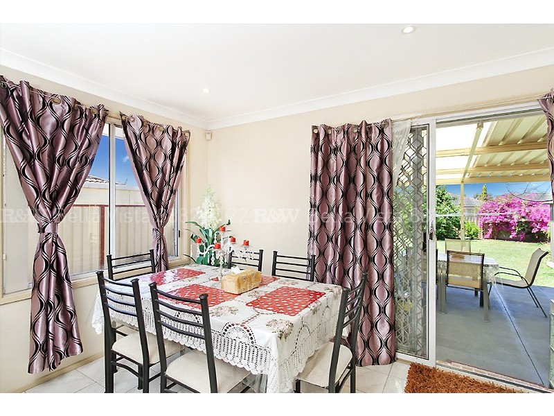 38 Jabiru Street, Green Valley NSW 2168