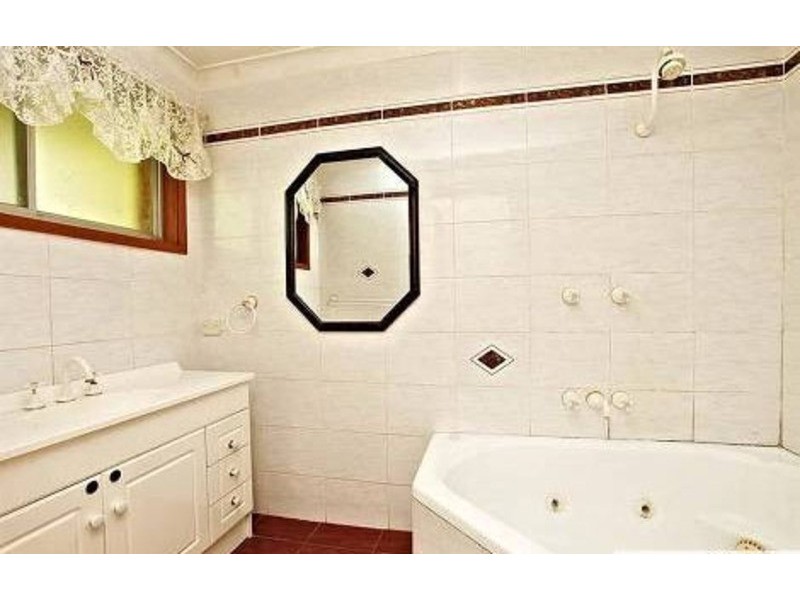 2  Washington Place, Castle Hill NSW 2154