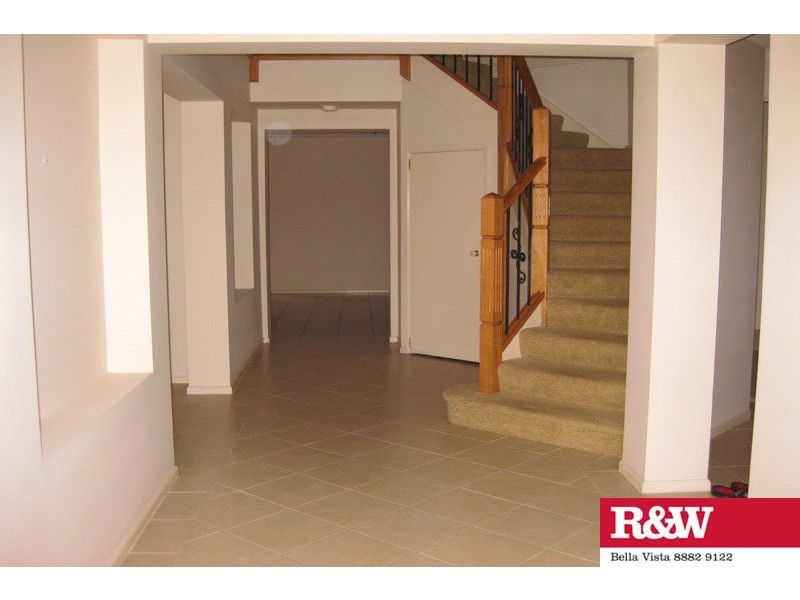 33  Softwood Ave, Beaumont Hills NSW 2155