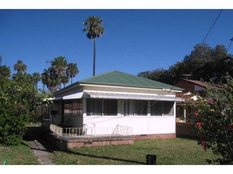 14 Bangalow Street, Ettalong Beach NSW 2257