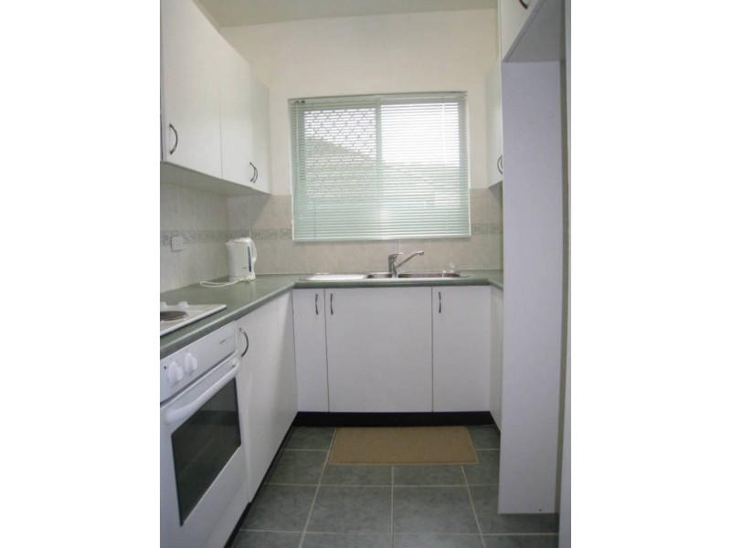 2/293 Blackwall Road, Woy Woy NSW 2256