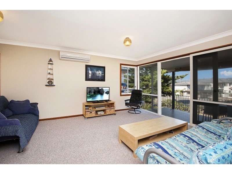 2/22  Rickard Street, Umina Beach NSW 2257