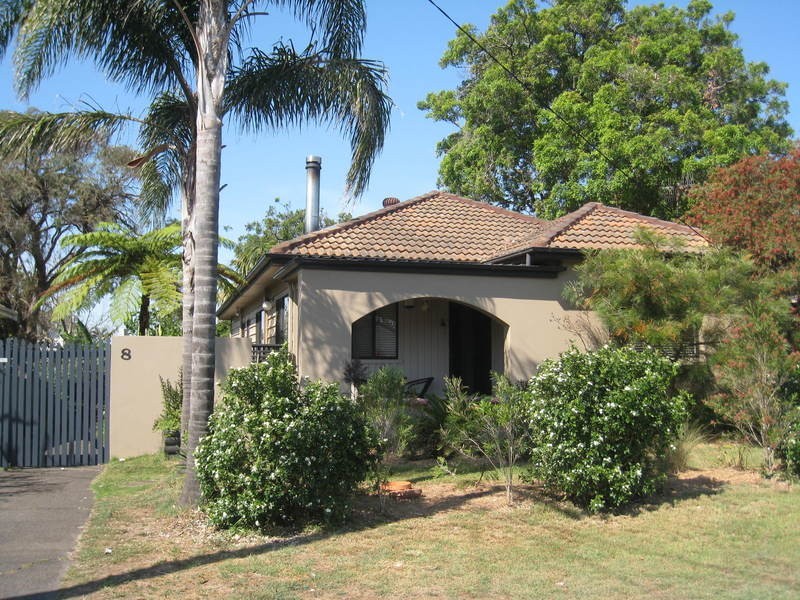 8  Palm Street, Ettalong Beach NSW 2257