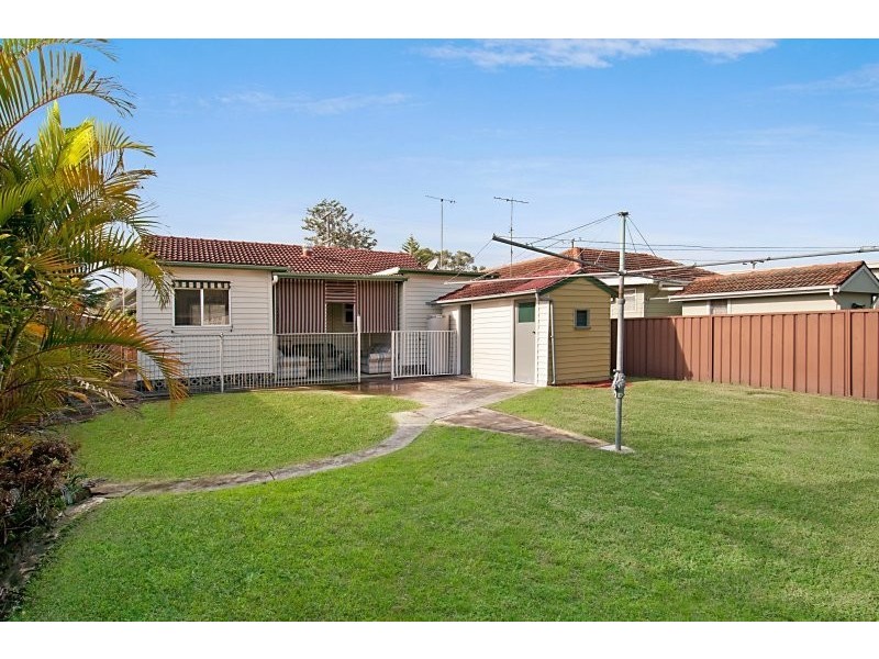 303 Ocean Beach Road, Umina Beach NSW 2257