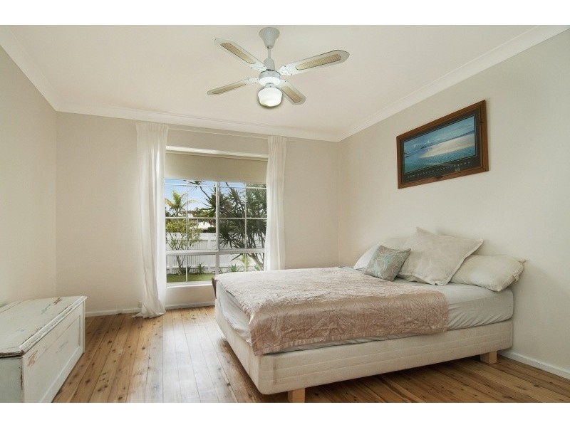 16  Kahibah Road, Umina Beach NSW 2257