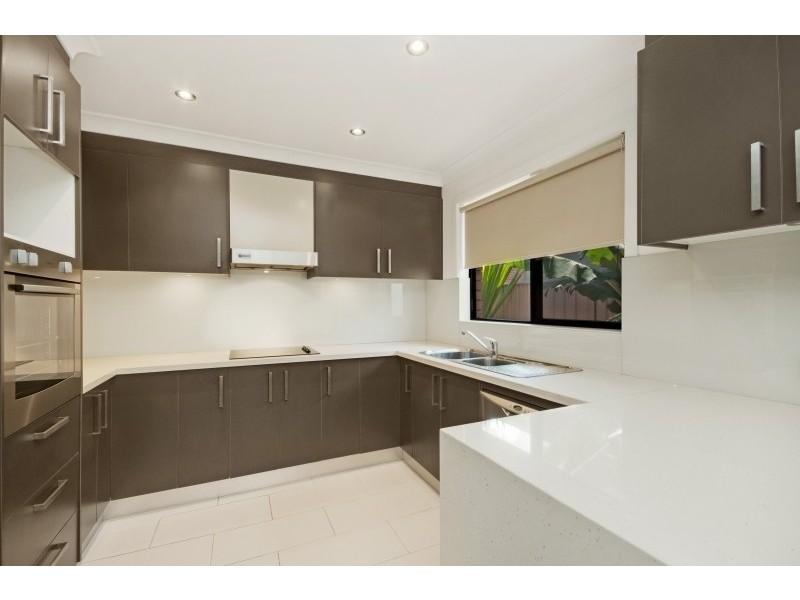 2/27  South Street, Umina Beach NSW 2257